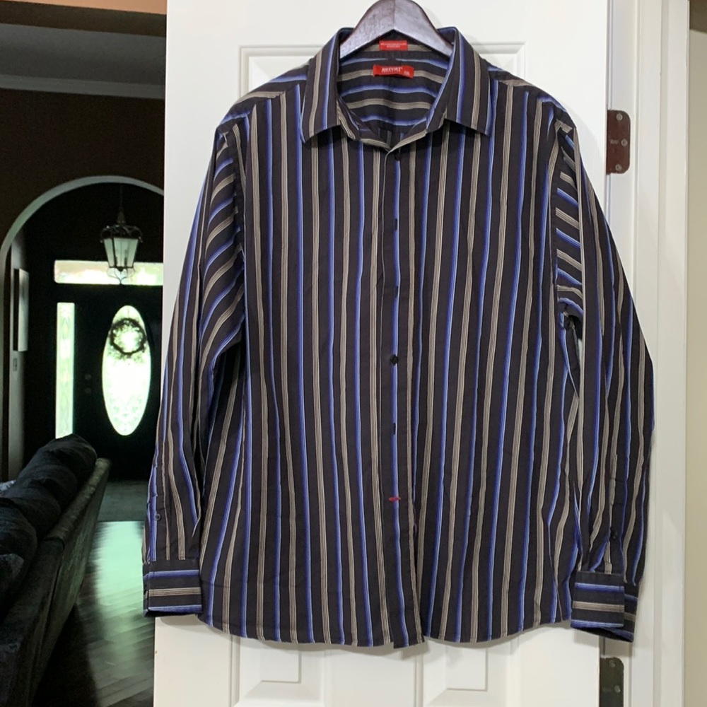 Bottom down shirt